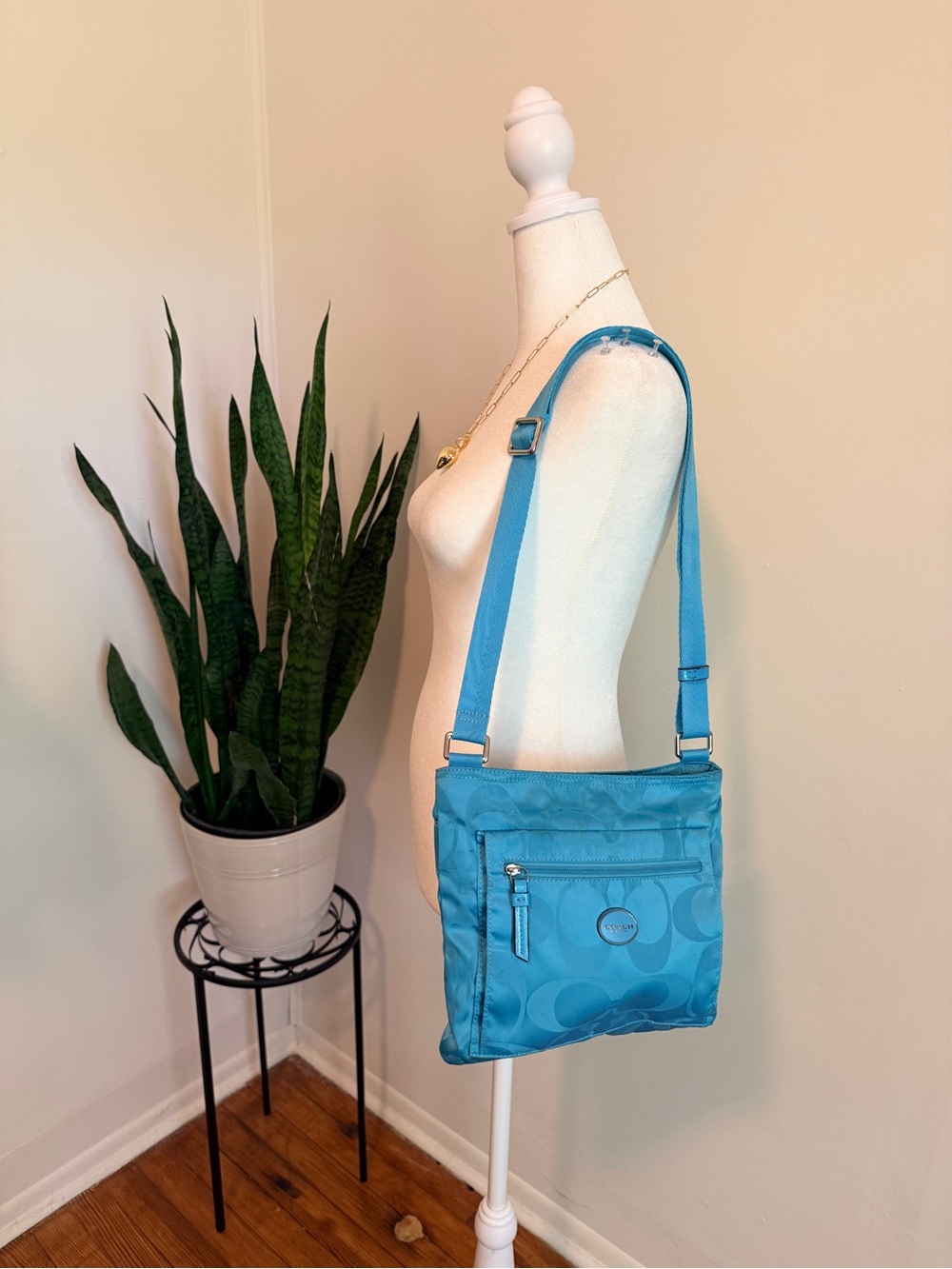 Coach | Signature Getaway Nylon File Crossbody Bag (F77408), Turquoise Blue - Picture 14 of 16